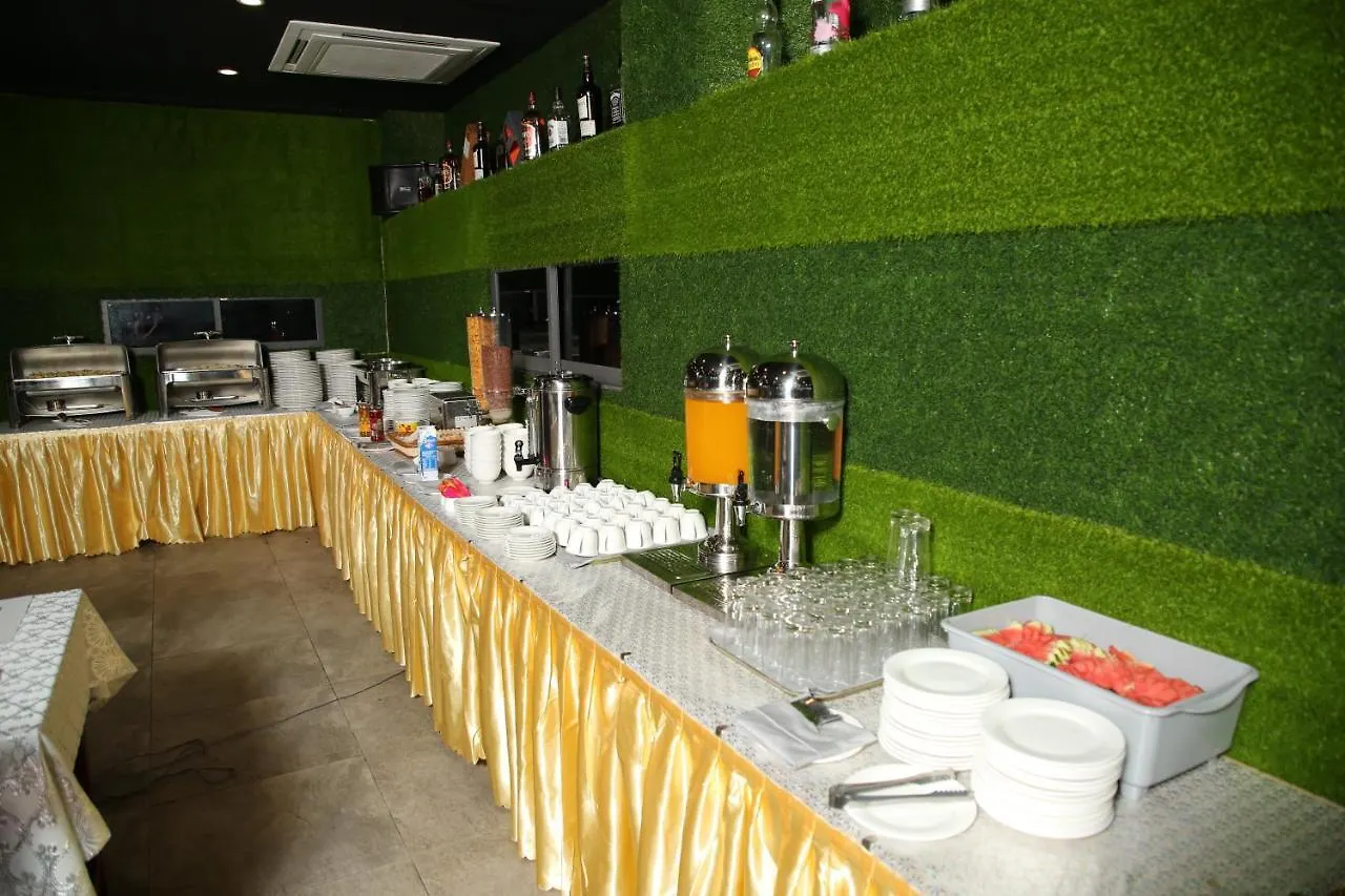 ****  H Plus Hotel Yangon Myanmar