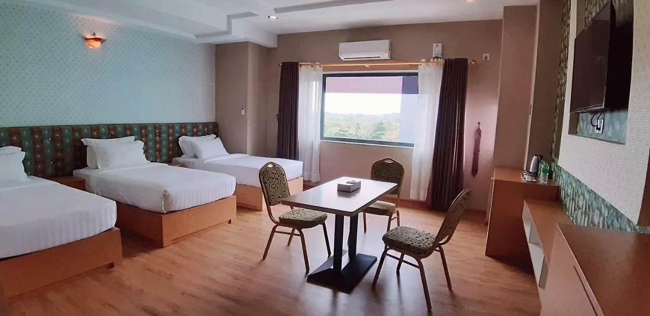 H Plus Hotel Yangon