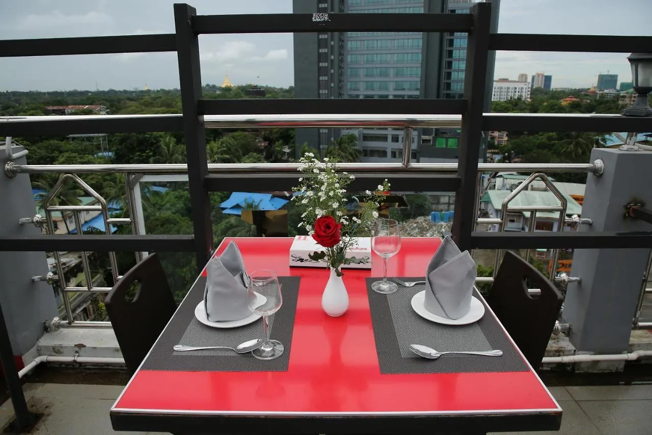 H Plus Hotel Yangon