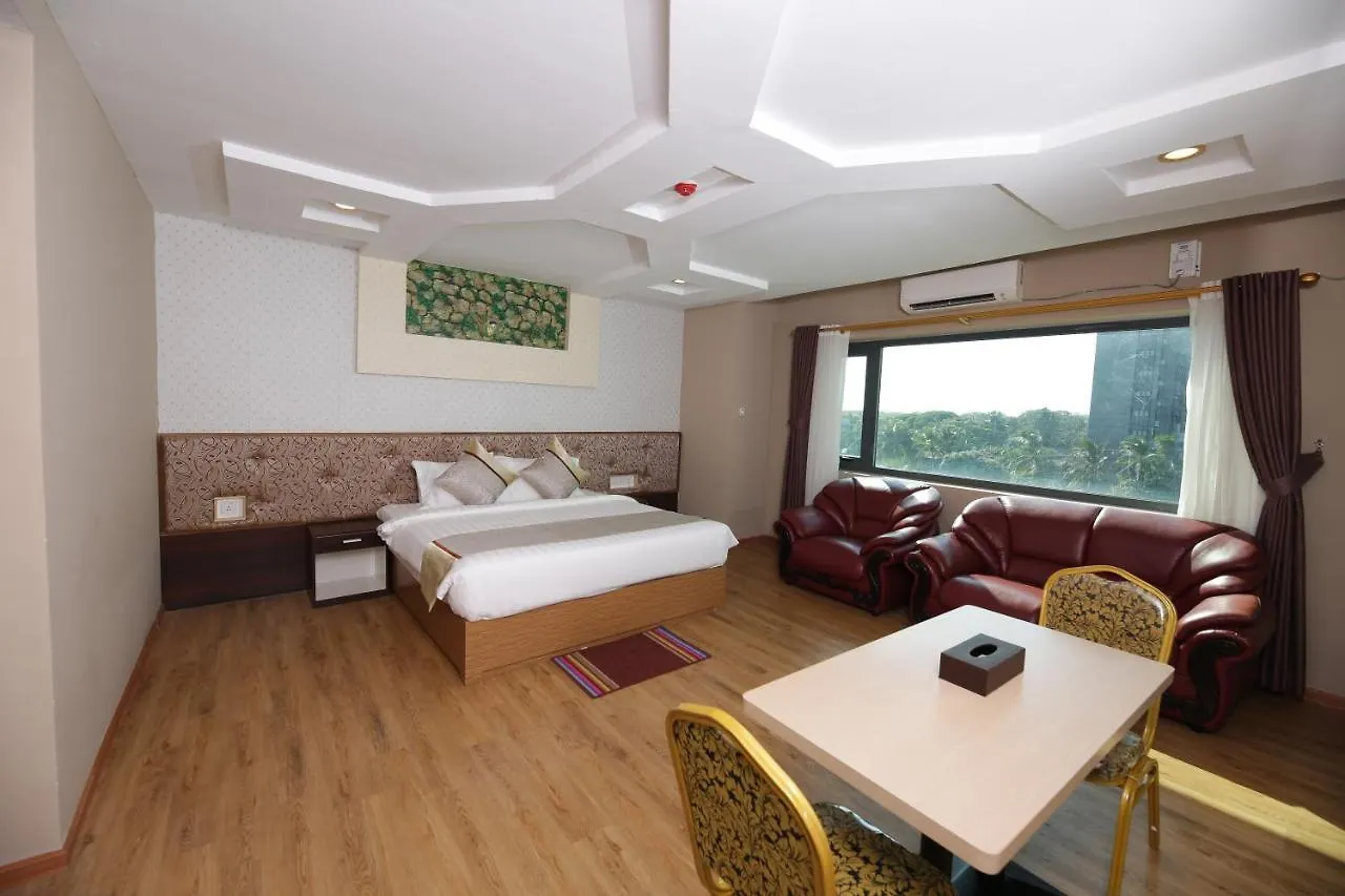 ****  H Plus Hotel Yangon Myanmar